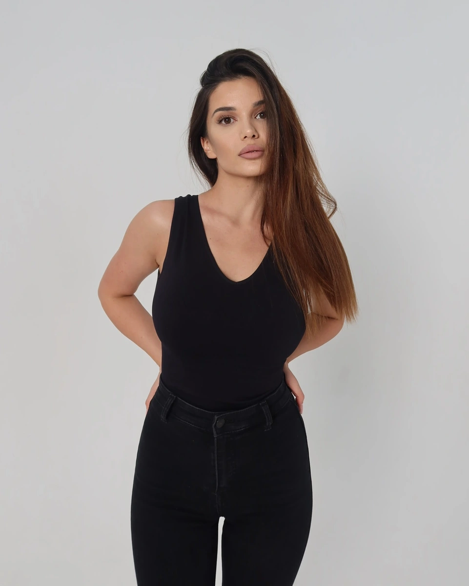 Nana profile in Dubai